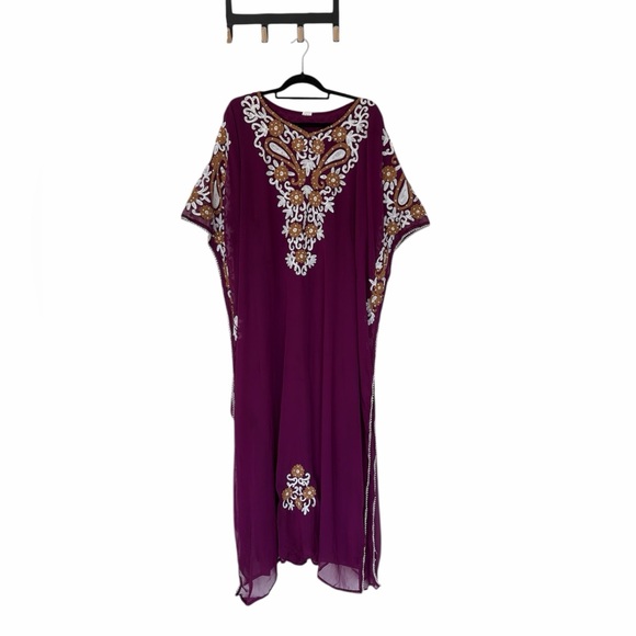 Vintage Other - Purple Embroidered Kaftan‎ Dress